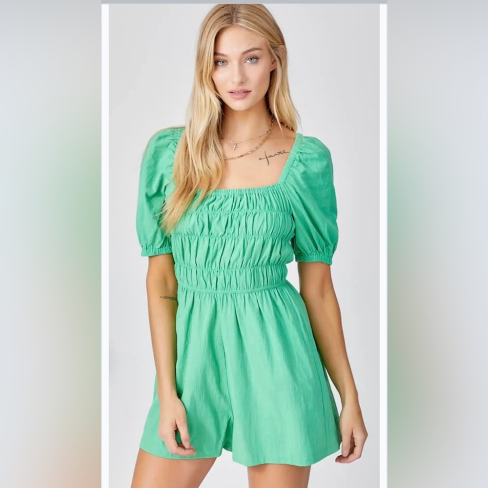 NWOT Kelly Green Romper